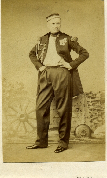 Le Roch, Saumur, Homme en tenue militaire, Ecole impériale de Cavalerie by  Photographie originale / Original photograph: (1865) Photograph